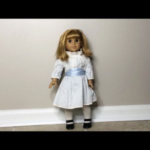 Pleasant company/ American girl doll Nelly :)